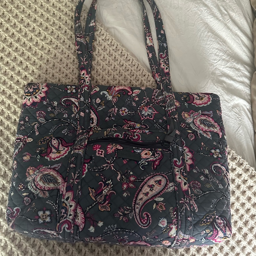 Vera Bradley tote bag